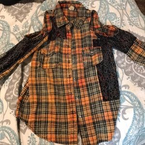 Gimmicks plaid button down, three-quarter sleeve
